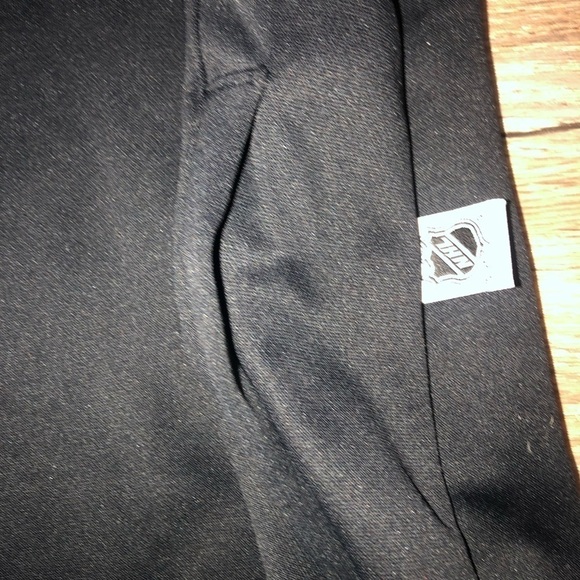 WOMEN'S adidas Black Pittsburgh Penguins Crewdie Pullover - Hoodie Medium - Picture 5 of 6